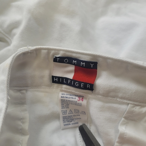 Vintage Tommy Hilfiger Shorts Size 34 White Golf Casual Chino Y2K Mens - Picture 3 of 9